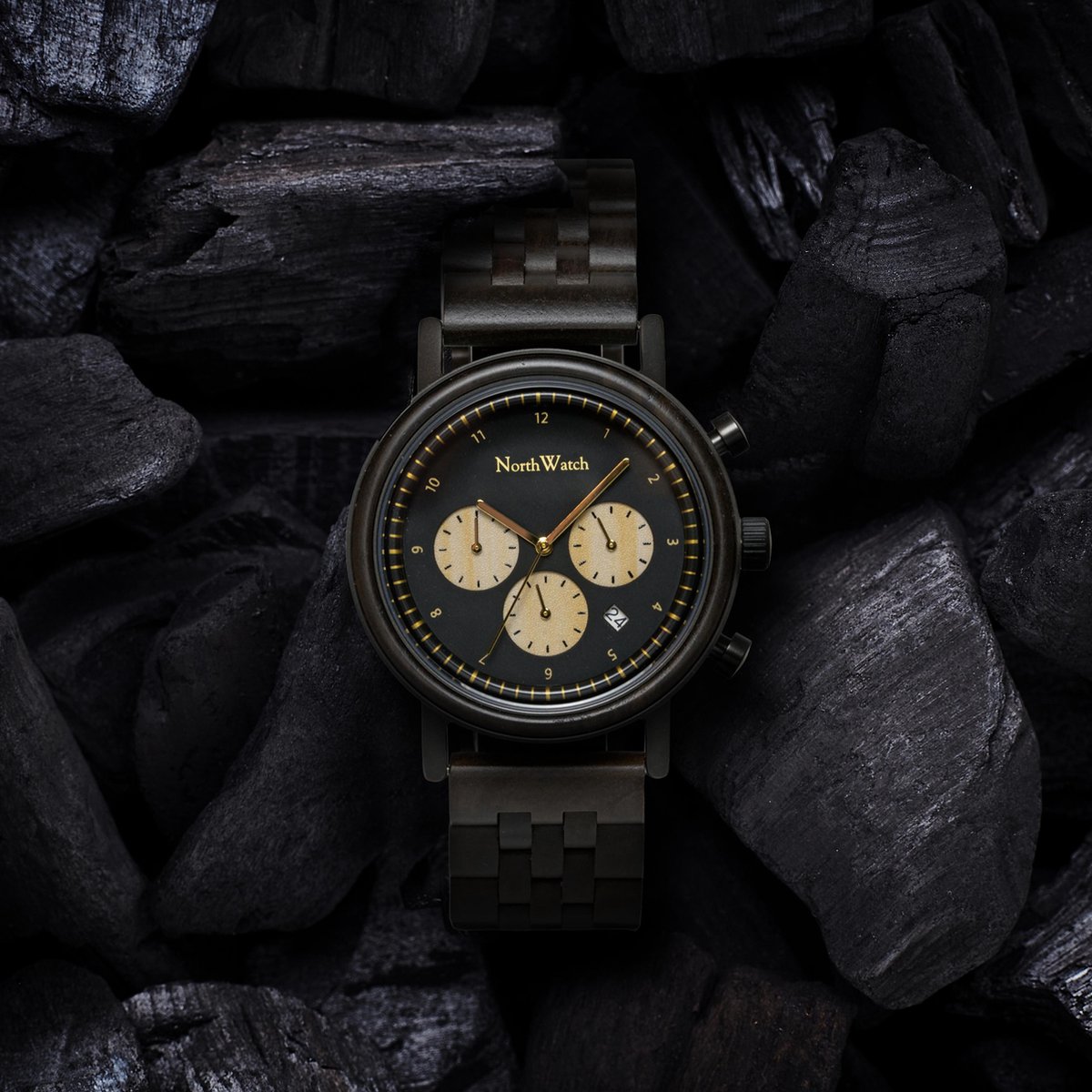 Northwatch official | Rhino | houten horloge heren | houten horloge dames | ebbenhout horloge | cadeau heren | horloge met datum | bruin hout