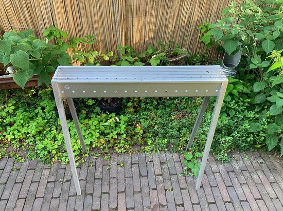 Spiedini Saté-bbq Bali 80 - Smalle houtskoolbarbecue met horizontaal rooster voor sate of andere spiesjes - 80 cm lang (let op: 11 cm smal) - Materiaal: gealuminiseerd ijzer
