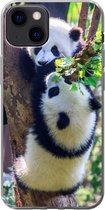 Geschikt voor iPhone 13 hoesje - Panda's - Boom - Natuur - Siliconen Telefoonhoesje