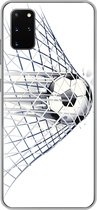 Geschikt voor Samsung Galaxy S20 Plus hoesje - Een illustratie van een voetbal die het doel in gaat - Jongetjes - Meisjes - Kids - Siliconen Telefoonhoesje