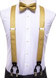 Model met gouden bretels met paisley-patroon en gouden vlinderdas om een wit overhemd.