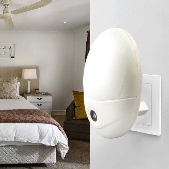 Nachtlampje Stopcontact Stekkerlamp - Wit - Automatisch met Dag/Nacht Sensor - Voor Kinderen / Volwassenen van PHENOM LIGHTING TECHNOLOGY — afbeelding 2