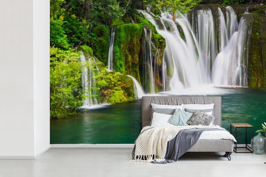 Papier peint vinyle - Diverses cascades du parc national d'Erawan en Thaïlande largeur 420 cm x hauteur 280 cm - Tirage photo sur papier peint (disponible en 7 tailles)