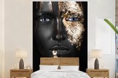 Fond d' écran - Papier peint photo - une femme d'or sur son visage - Largeur 155 cm x hauteur 240 cm