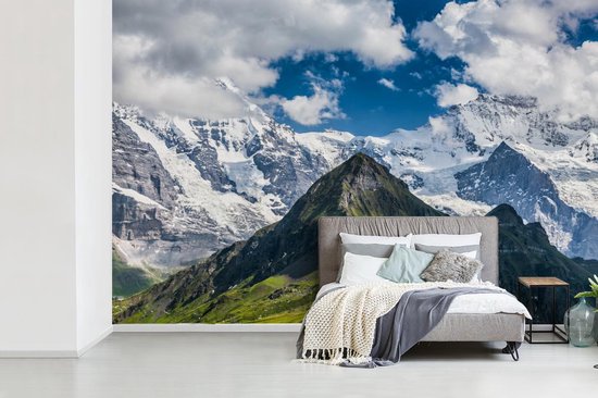 Papier peint vinyle - Vue sur le Mönch et la Jungfrau à l'Eiger suisse largeur 420 cm x hauteur 280 cm - Tirage photo sur papier peint (disponible en 7 tailles)