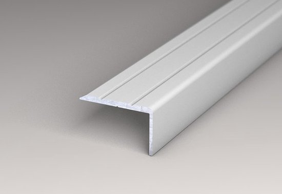 Ik was verrast Loodgieter hoofdstad Aluminium trapprofiel zelfklevend - L-profiel - 15mm x 2,70m (Zilver/Grijs)  | bol.com