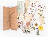 Papier En Stickerset 30 Delig - Thema Bloemen - D048 - Bullet Journal Papier - Papier Voor Scrapbook 30 Stuks - Kaarten Maken - Hobby Papier Set 30 Stuks - Vintage Papier