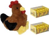 Peluche poulets / coqs marron en peluche de 25 cm avec 16x morceaux de mini poussins 3 cm - Décoration Pâques / Pâques