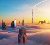 Panoramisch zicht op een met wolken bedekte Dubai-skyline - Fotobehang (in banen) - 350 x 260 cm