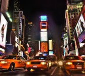Gele taxi's op Times Square in nachtelijk New York - Fotobehang (in banen) - 350 x 260 cm