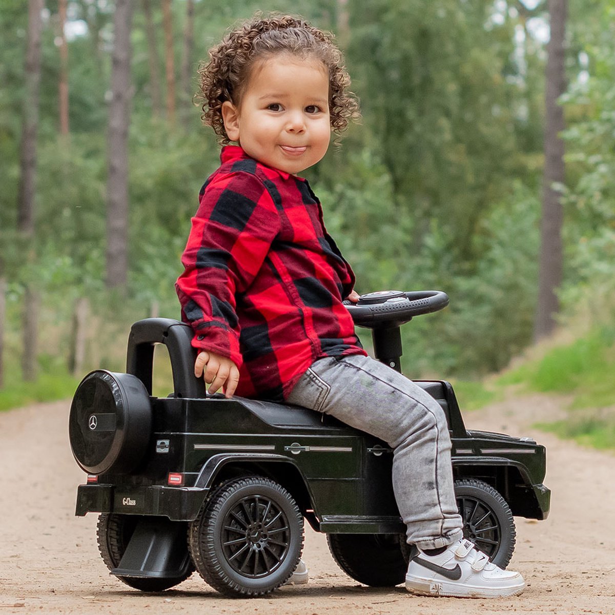 Bandits & Angels Loopauto Mercedes Benz G350D Zwart vanaf 1 jaar voor Jongens en Meisjes - Stimuleert Motorische Vaardigheden - Loopwagen 24 cm - Zwarte Loop Auto — afbeelding 12