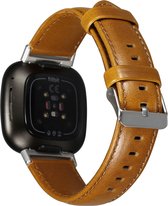 Leer Smartwatch bandje - Geschikt voor  Fitbit Sense leren bandje - bruin - Maat: S - Strap-it Horlogeband / Polsband / Armband