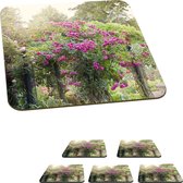 Onderzetters voor glazen - Mooie roze rozen groeien als planten in de wilde natuur - 10x10 cm - Glasonderzetters - 6 stuks