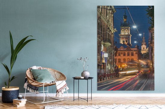 Canvas schilderij 120x180 cm - Wanddecoratie Drukke wegen in de binnenstad van Lvov in Oekraïne - Muurdecoratie woonkamer - Slaapkamer decoratie - Kamer accessoires - Schilderijen