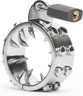 Mr.Steel - Jaws of Pain (klein) - Metalen cockring met 16 pinnen van 6mm en hangslot - diameter Ø3,8 cm x 2,5 cm breed