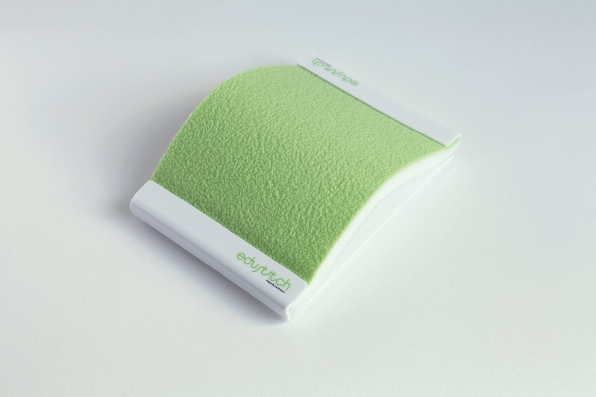 Goedkoopste EduStitch - Hechtpad met houder - STARTER - leer zelfstandig hechten - leren hechten - kunsthuid - chirurgische vaardigheden - hechtset - hechtmateriaal