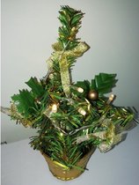 Mini kerstboom(kunststof) 20 cm. met led verlichting en kerstversiering voor in vrachtwagen/ auto/ kantoor