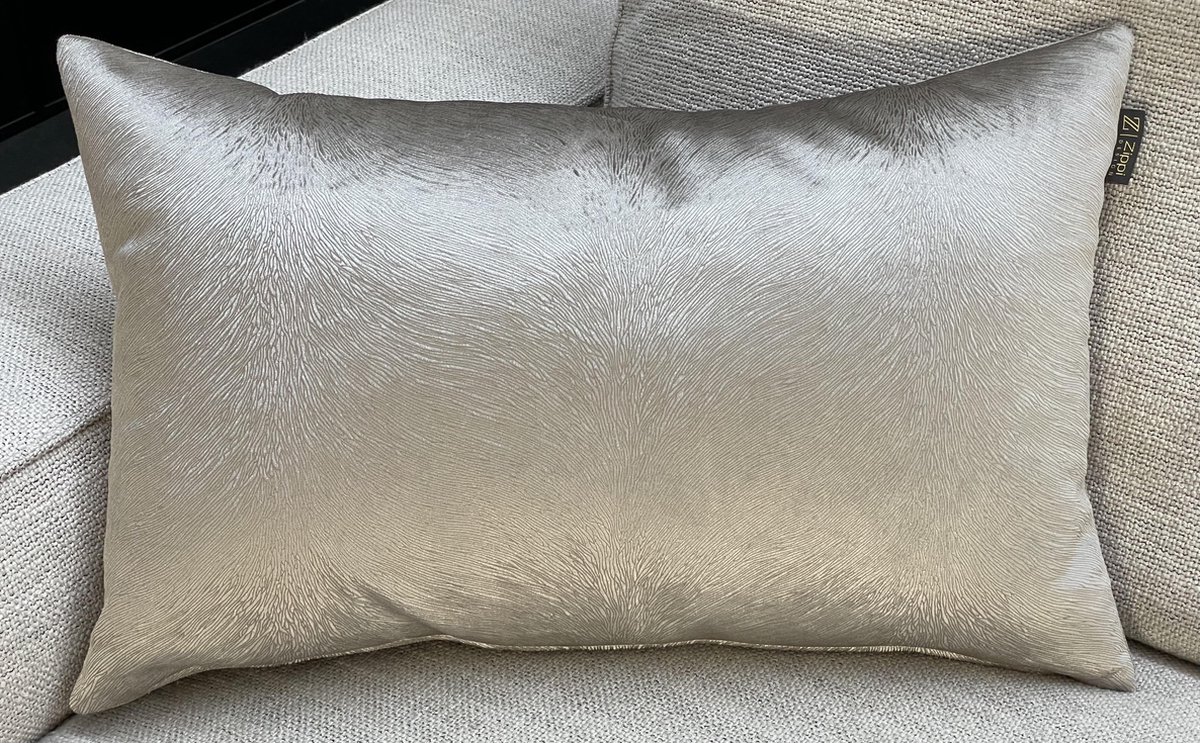 Zippi Design Class Light Velvet 40 x 60 cm sierkussen Velvet, kleur beige, zand, dierenhuid goud