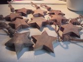 Set van 10 houten sterren