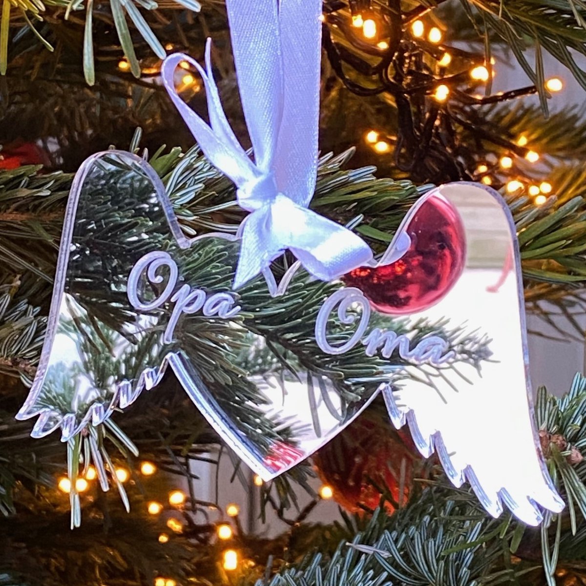 Kerstboom| Kerst| Kerstbal| kersthanger| kerstcadeau| kerstgeschenk| engel| vleugels| gepersonaliseerd| hxb 14x7 cm| acryl| plexiglas| zilver spiegel