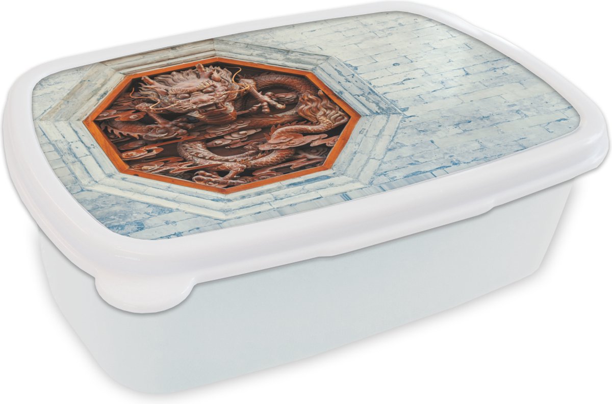 Broodtrommel Wit - Lunchbox - Brooddoos - Rode draak in octagon - 18x12x6 cm - Volwassenen
