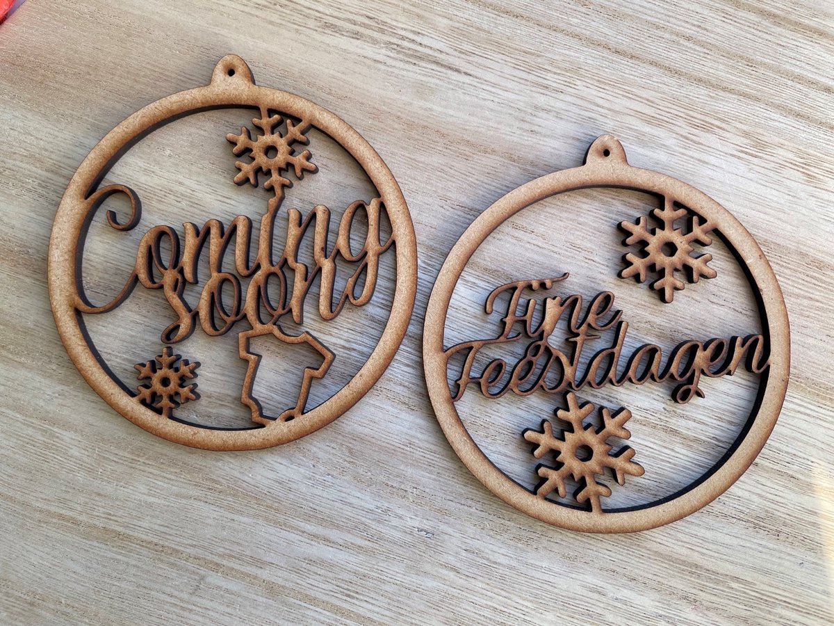 Kerstbal coming soon & fijne feestdagen onbehandeld -kerstdecoratie - kerstboomversiering