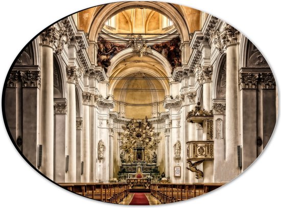 Dibond Ovaal - Altaar van Grote Witte Kathedraal - 28x21 cm Foto op Ovaal (Met Ophangsysteem)