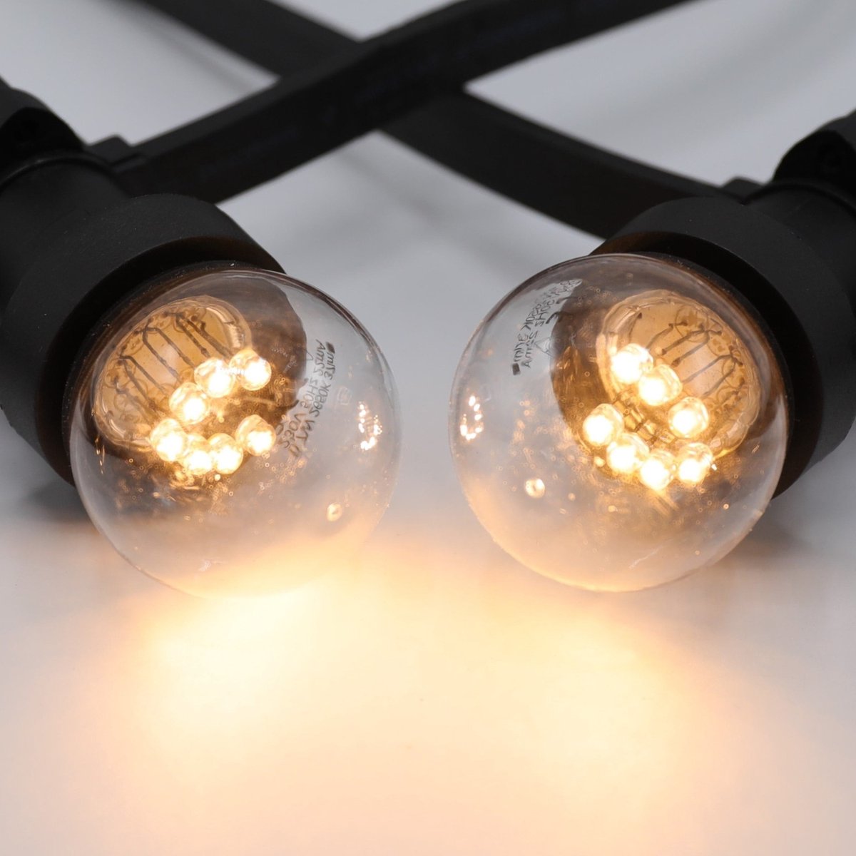 Prikkabel set met 0,7 watt lampen met LEDs op korte stokjes