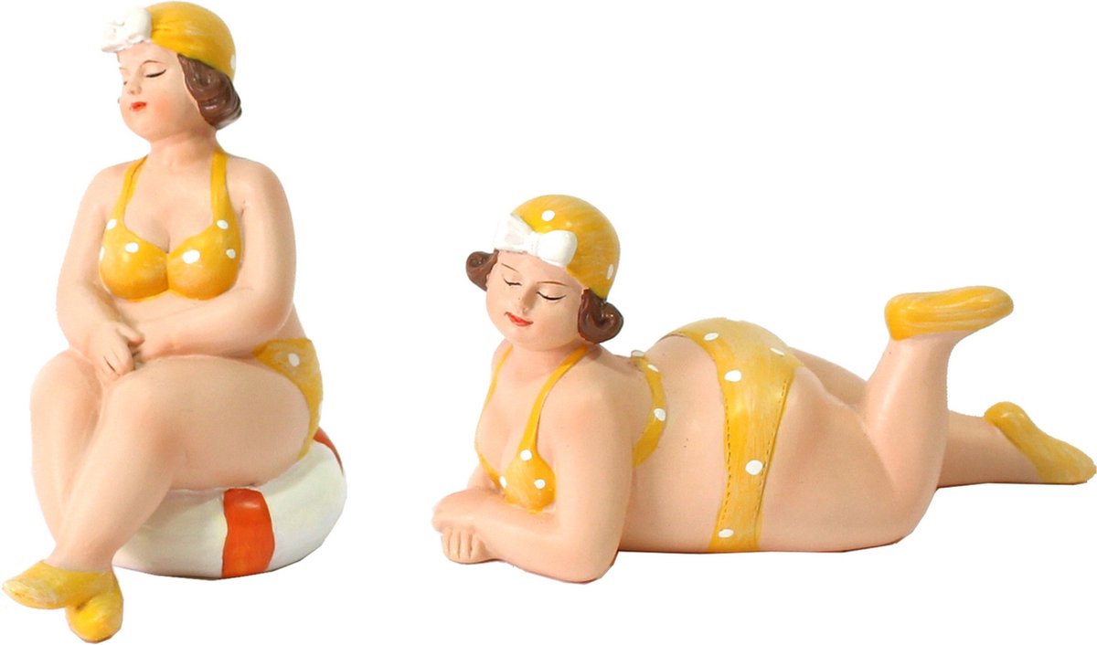 Woonkamer decoratie beeldjes set van 2 dikke dames - geel badpak - 11 cm