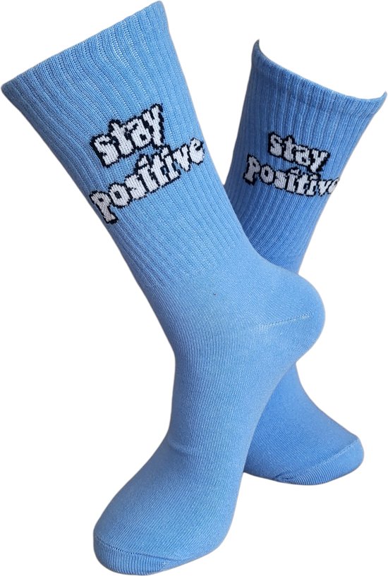 Verjaardags cadeau - Positief Sokken - leuke sokken - vrolijke sokken - witte sokken - tennis sokken - sport sokken - valentijns cadeau - sokken met tekst - aparte sokken - grappige sokken - Socks waar je Happy van wordt - maat 37-44