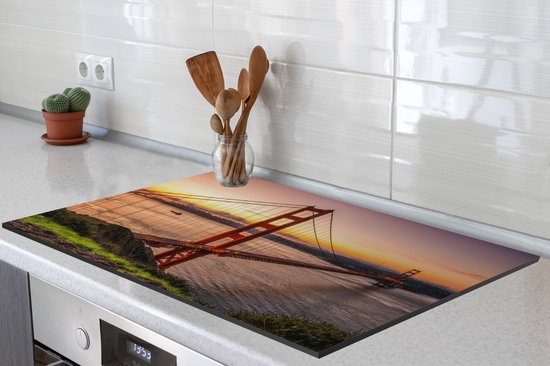 KitchenYeah® Inductie beschermer 81.2x52 cm - Brug - Water - Verenigde Staten - Kookplaataccessoires - Afdekplaat voor kookplaat - Inductiebeschermer - Inductiemat - Inductieplaat mat