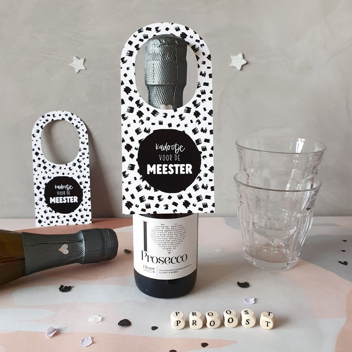 2x Flessenhanger | Meester| Cadeau Meester | Juffen en meester bedankjes | School | Bedankt | Afscheid | Geschikt voor traktaties of cadeaus