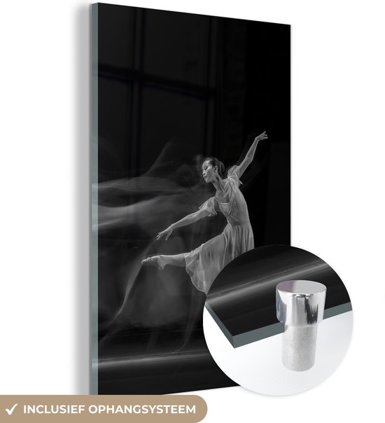 Glasschilderij - Vrouw - Ballet - Ballerina - Dans - Portret - Schilderij glas - Glazen plaat - 120x180 cm - Foto op glas - Muurdecoratie