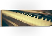 Hout - Rij Piano Toetsen van Bruine Houten Piano - 90x30 cm - 9 mm dik - Foto op Hout (Met Ophangsysteem)