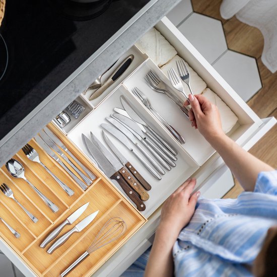 Relaxdays Uitschuifbare Bestekbak Van Bamboe – 7 Vakken Organizer Voor Keukenla – Zwart, 31,5-48,5 Cm Breed