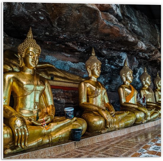 PVC Schuimplaat - Rijen Gouden Boeddha's in Wat Tham Khuha Sawan Tempel in Thailand - 50x50 cm Foto op PVC Schuimplaat (Met Ophangsysteem)