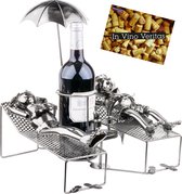 BRUBAKER wijnfles houder geliefden op vakantie - metalen sculptuur fleshouder liggend paar onder palmboom - zilveren metalen beeldje fleshouder wijncadeau voor vakantiegangers met wenskaart - Wijnrek