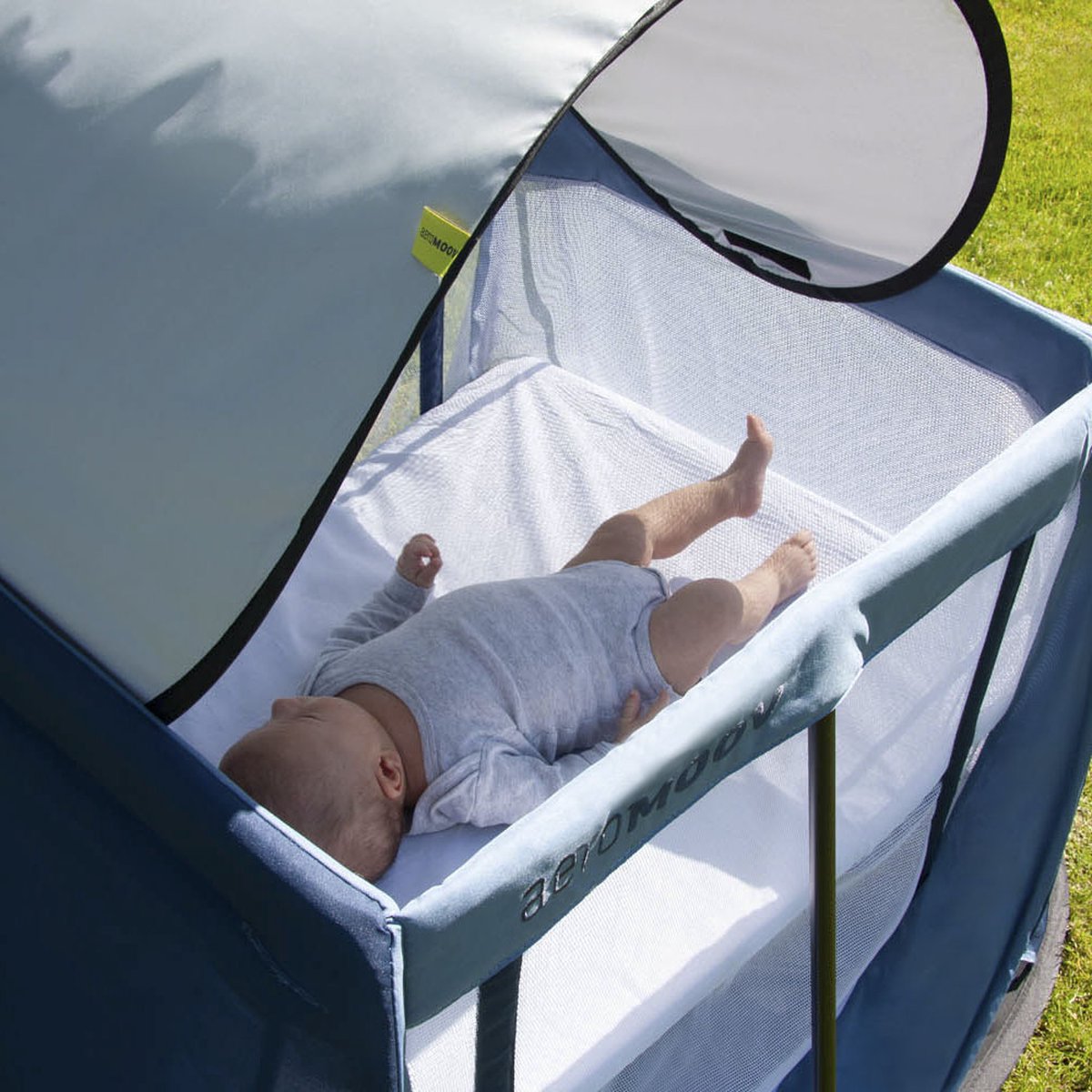 AeroMoov Instant Travel Cot reisbed zonnescherm bol