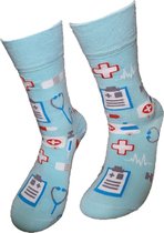 Verjaardag cadeau - Verpleging sokken - Zuster - Beterschap - Dokter - cadeau - aparte sokken - grappige sokken - leuke dames en heren sokken - moederdag - vaderdag - Socks waar je Happy van wordt - Maat 37-44