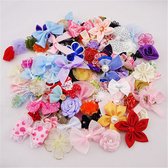 Bloem applicaties bloemen mix - 50 stuks - Decoratie bloemetjes voor speldjes kleding maken