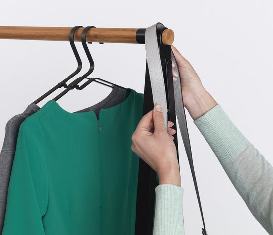 Brabantia Linn Dressboy - Multifunctionele Kledingstandaard - Hangen, Luchten & Drogen - met Haak om op te Hangen - Compacte Kledingdroger - Kleding of Handdoekenrek - Thuisaccessoires - White