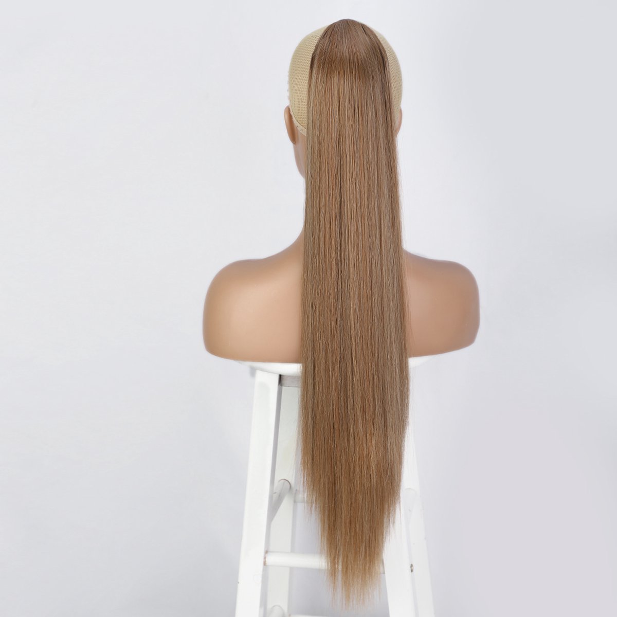 Miss Ponytails - Straight ponytail extentions - 26 inch - Blond 12/613 - Hair extentions - Haarverlenging