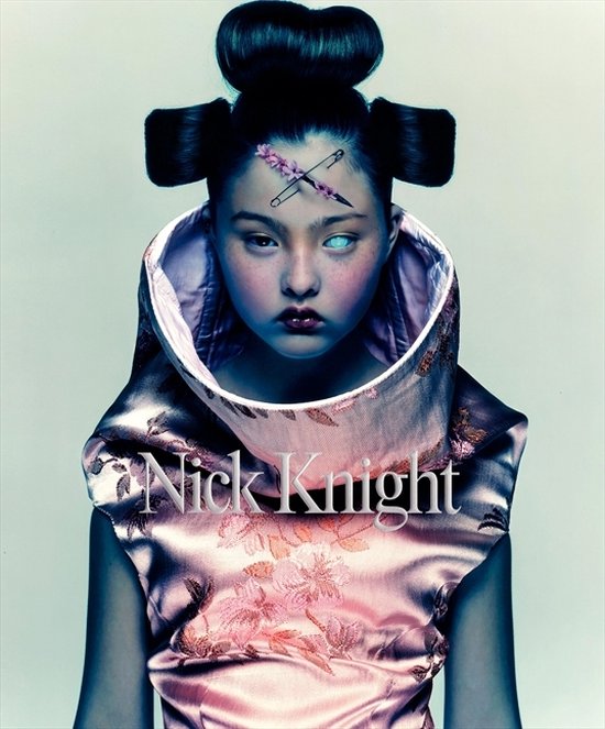 Nick Knight 写真集 NICK KNIGHT Introduction by Charlotte Cottonニック・ナイト - 古本