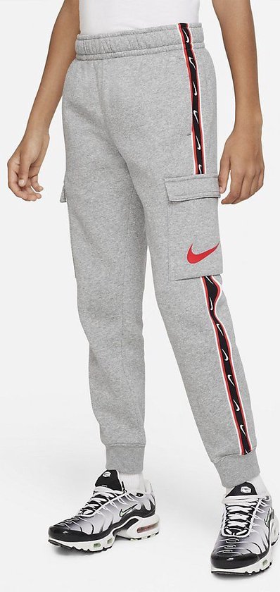nike cargo joggers double swoosh