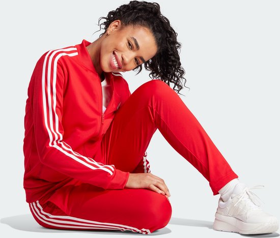 adidas Sportswear Essentials 3-Stripes Trainingspak - Dames - Rood- XL | bol