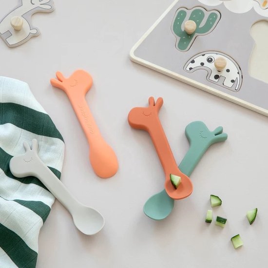 silicone spoon 2-pack - lalee - green- done by deer van Done by Deer — afbeelding 4