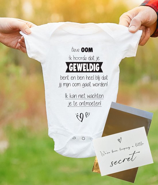 Hospitrix Baby Rompertje met Tekst Geweldig Oom + Kaart | Korte Mouw | Cadeau voor Zwangerschap | Bekendmaking | Aankondiging | Aanstaande opa oma oom tante