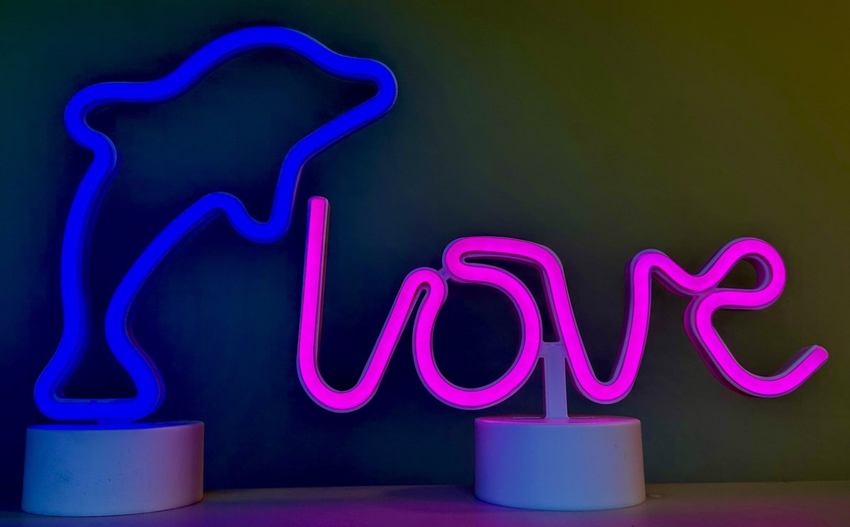 LED dolfijn en love met neonlicht - Set van 2 stuks - blauw en roze licht - Op batterijen en USB - hoogte dolfijn 26.5 x 17 x 8.5 cm - hoogte love 28.5 x 16 x 8.5 cm - Tafellamp - Nachtlamp - Decoratieve verlichting - Woonaccessoires