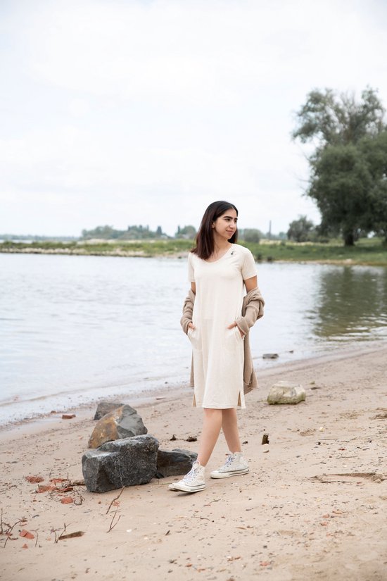 Knit Factory Lily Dress - Robe pour femme à col rond - Robe droite - Manches courtes - Robe pour le printemps et l'été - Beige - M