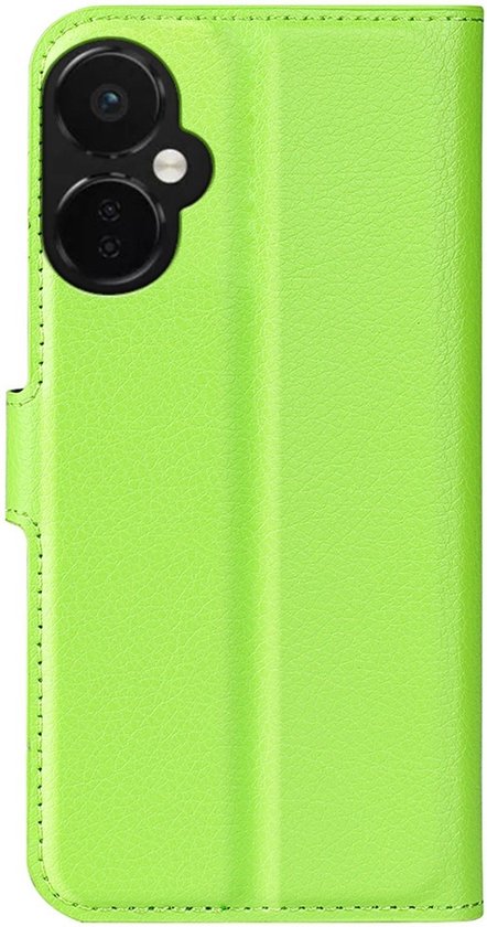 Groene telefoonhoes met klep, gestikt. Dubbele cameralens zichtbaar.